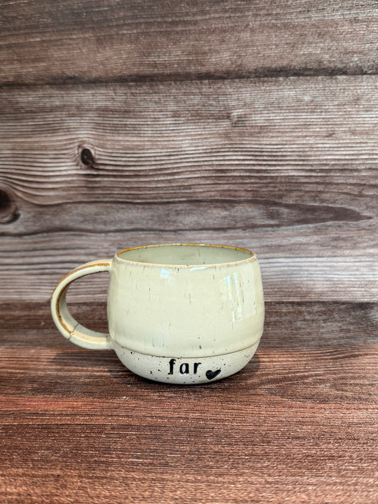Beige “far”-kop