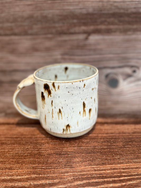 Hvid plettet sløjfekop